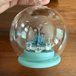 NWT Disney Parks World of Frozen Arendelle Castle Ornament | HK Disneyland Rare